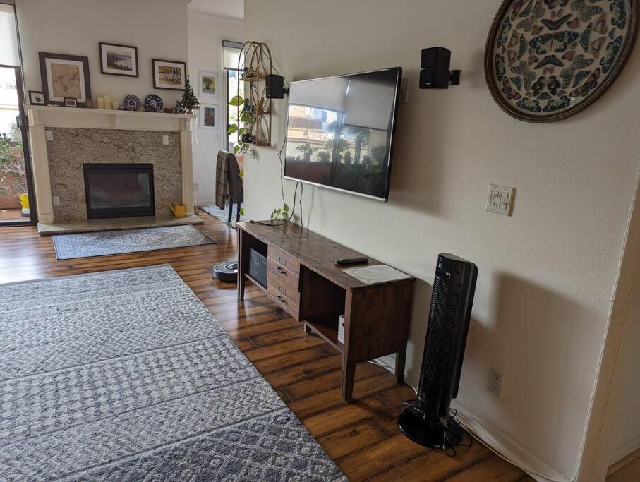 Spacious 2 Bedrooms. Prime Location ロサンゼルス エクステリア 写真