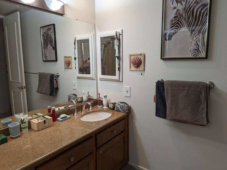 Spacious 2 Bedrooms. Prime Location ロサンゼルス エクステリア 写真