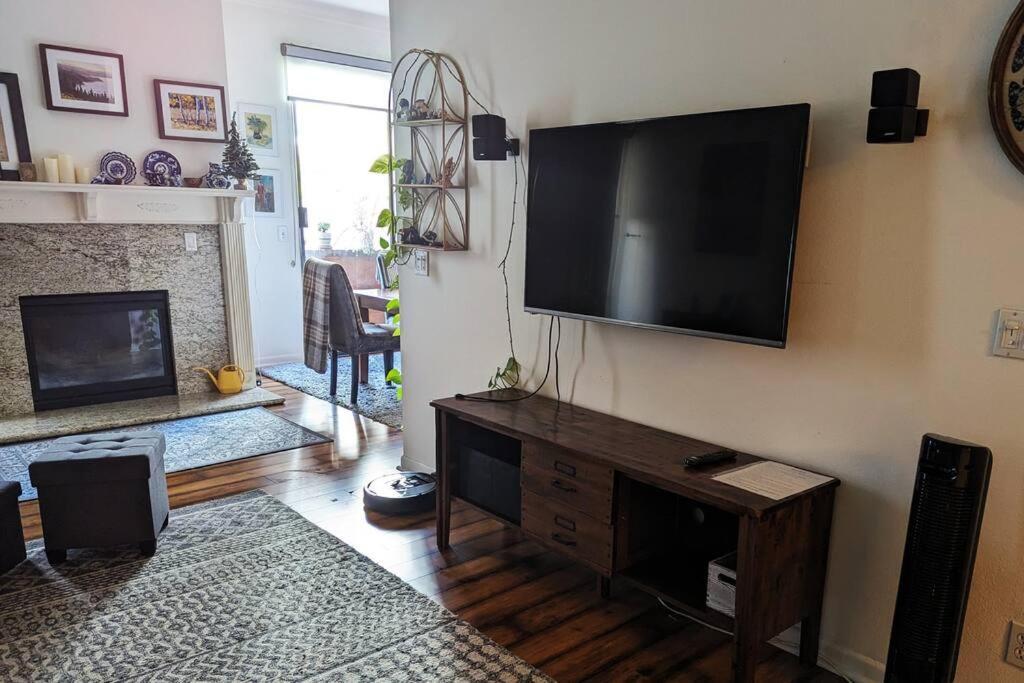 Spacious 2 Bedrooms. Prime Location ロサンゼルス エクステリア 写真